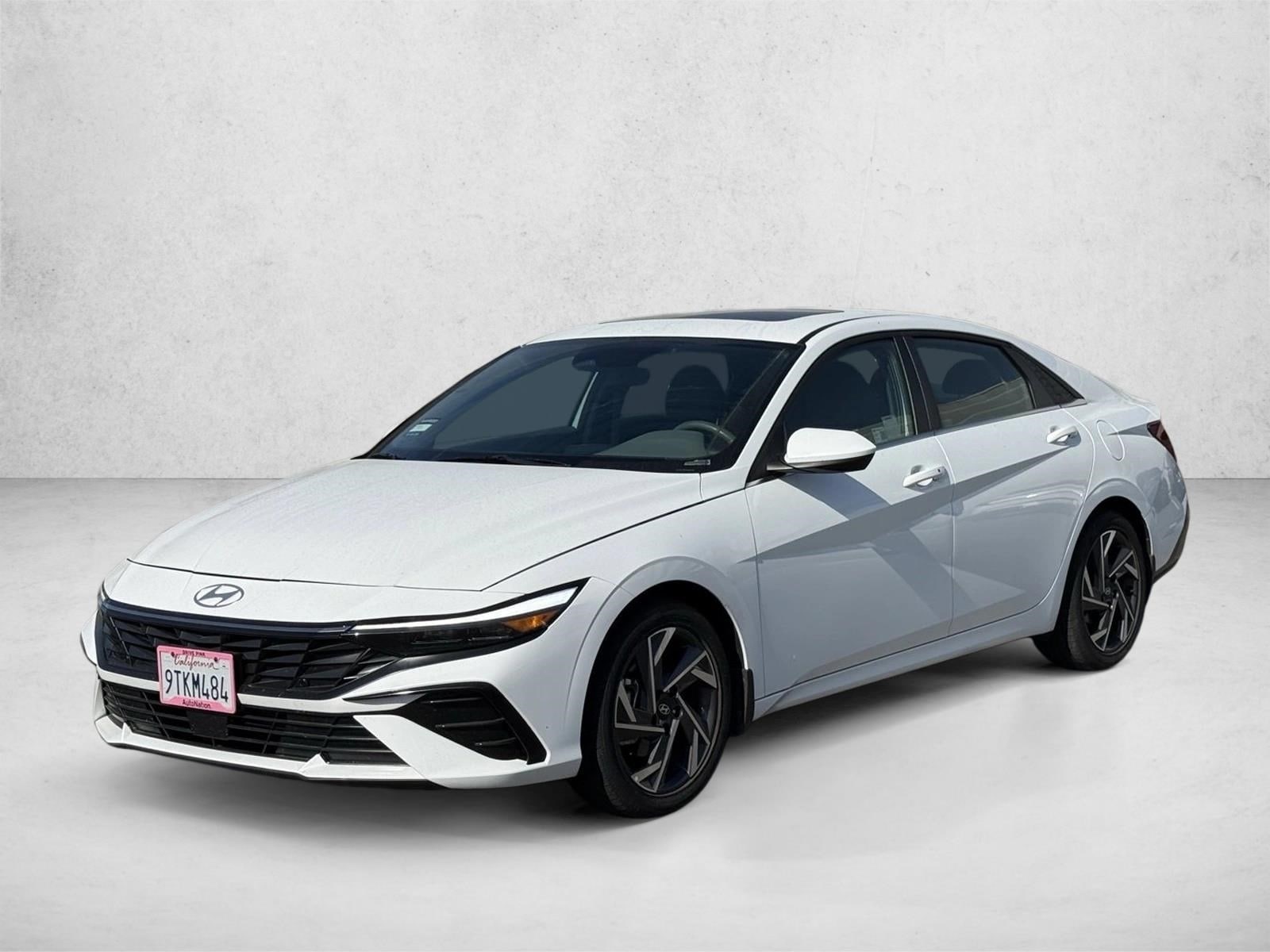 2025 Hyundai Elantra 2.0 SEL Convenience IVT's photo