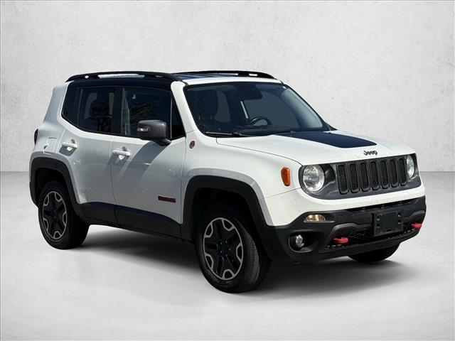 2016 Jeep Renegade Trailhawk 4x4 photo 3