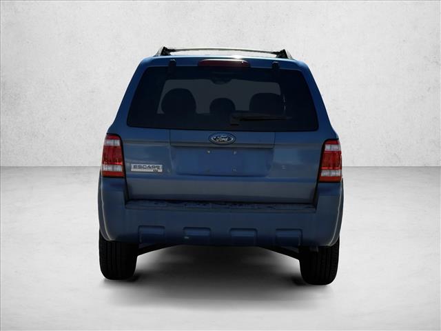 2009 Ford Escape XLT photo 3