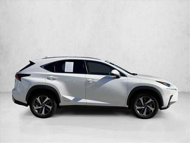 2021 Lexus NX 300h photo 4