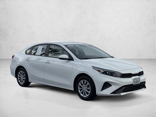 2024 Kia Forte LX photo 3