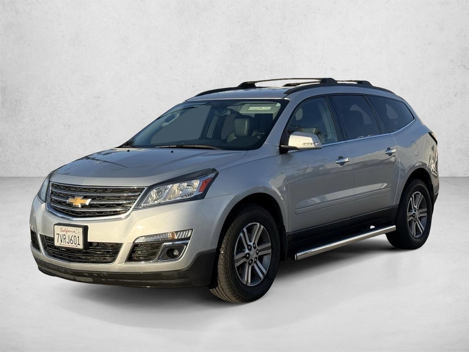 2017 Chevrolet Traverse 2LT FWD's photo