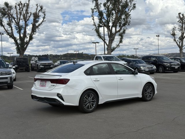 2023 Kia Forte GT-Line photo 5