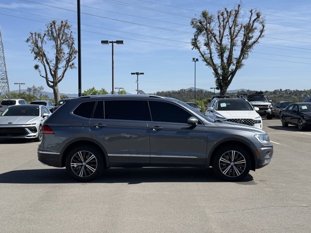 2019 Volkswagen Tiguan 2.0T SEL photo 4