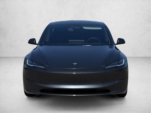 2025 Tesla Model 3 Long Range photo 2