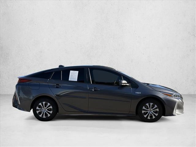2021 Toyota Prius Prime LE photo 4