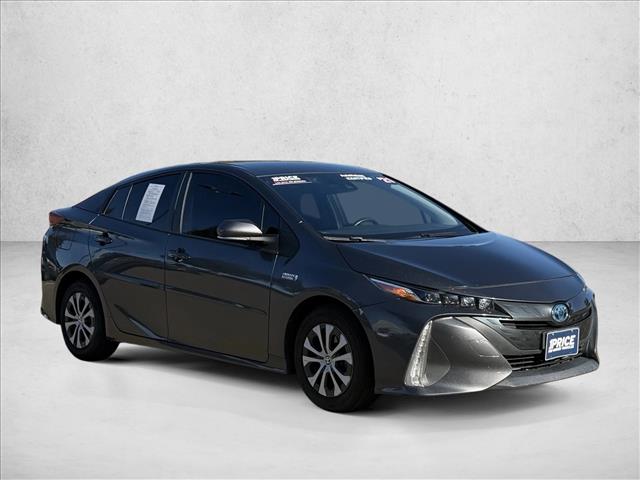 2021 Toyota Prius Prime LE photo 3