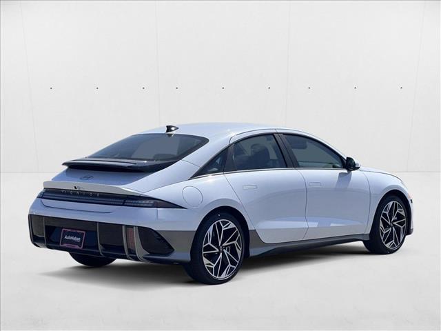 2025 Hyundai Ioniq 6 SEL photo 2