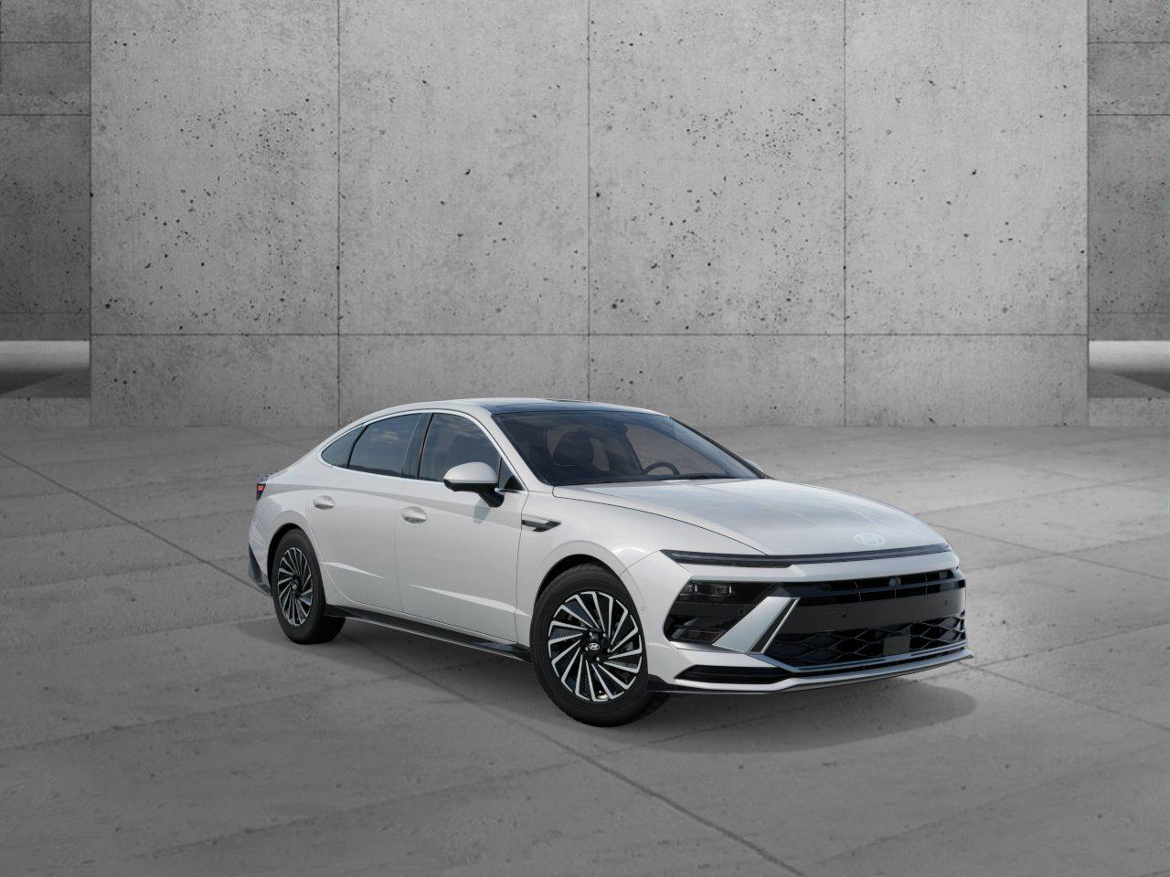 2025 Hyundai Sonata Hybrid Limited photo 2