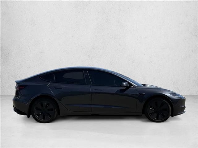 2025 Tesla Model 3 Long Range photo 4
