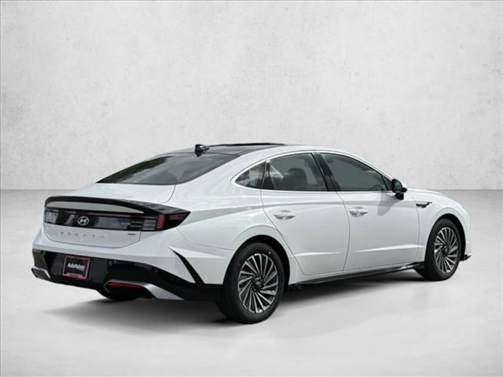 New 2026 Hyundai Sonata Hybrid SEL Sedan