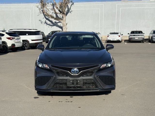 2024 Toyota Camry Hybrid SE photo 2