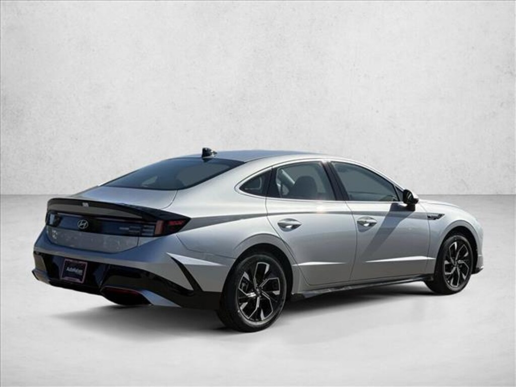 New 2025 Hyundai Sonata SEL Sedan