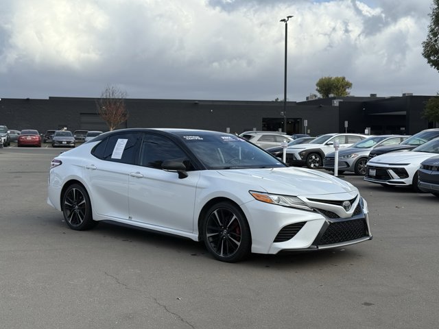 2020 Toyota Camry XSE photo 3