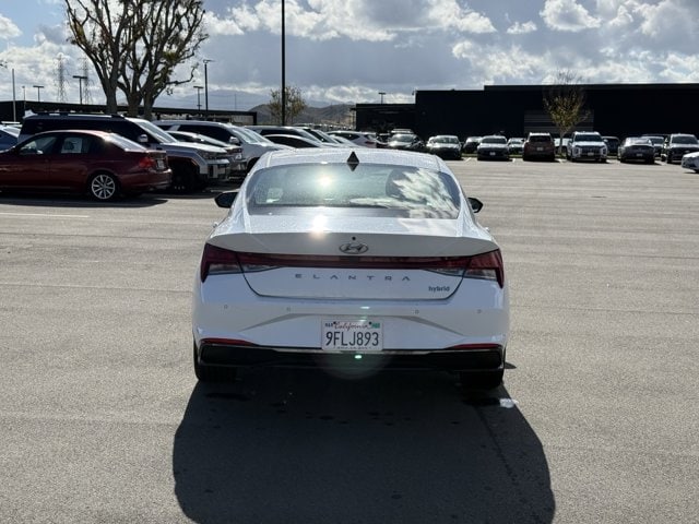 2023 Hyundai Elantra HEV Limited photo 6