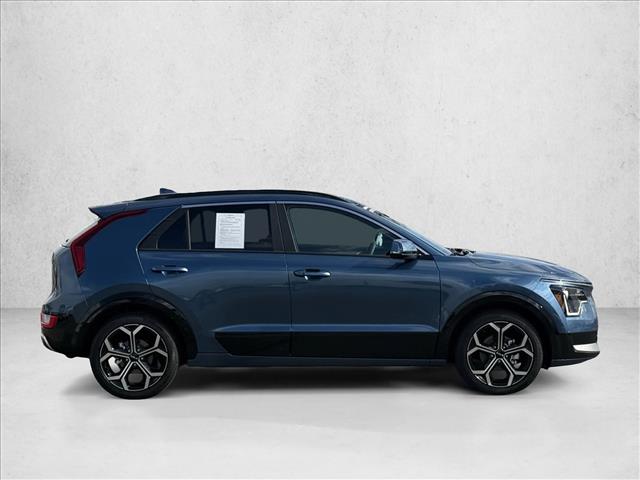 2025 Kia Niro EX Touring photo 4