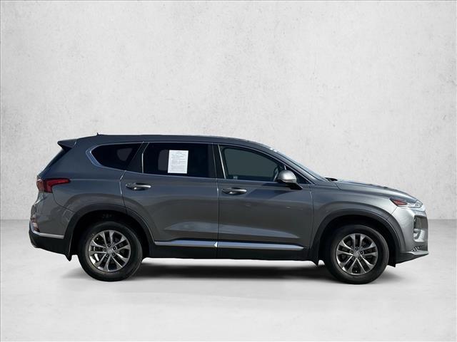 2019 Hyundai Santa Fe SE photo 4