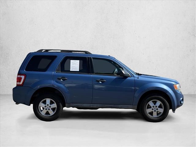 2009 Ford Escape XLT photo 4