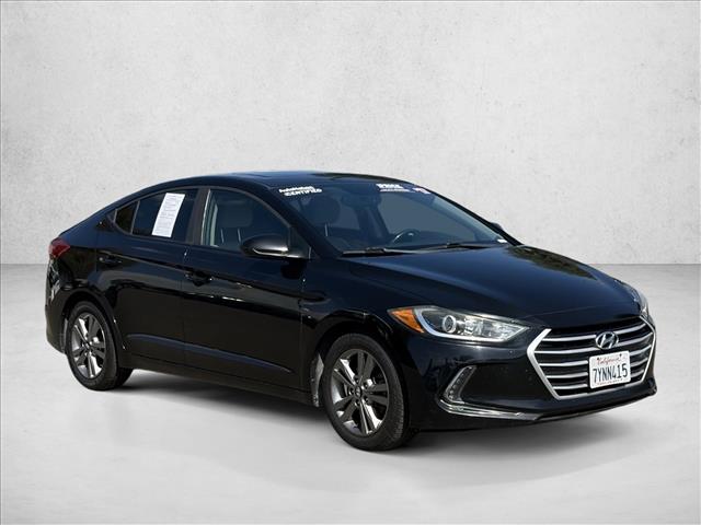 2017 Hyundai Elantra Value Edition photo 2