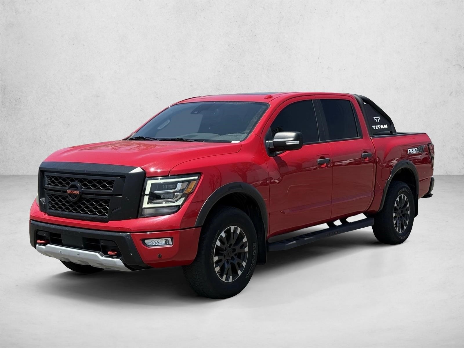 2021 Nissan Titan PRO-4X 4X4 Crew Cab's photo