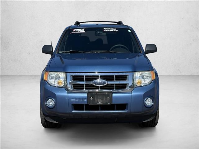 2009 Ford Escape XLT photo 2