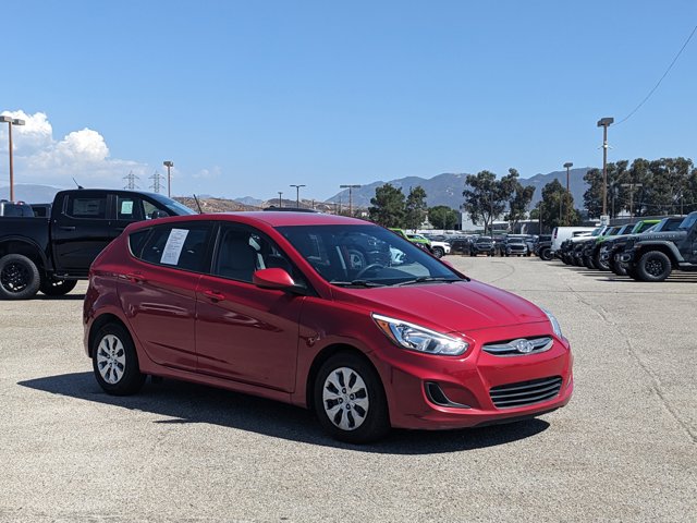 2017 Hyundai Accent SE photo 2