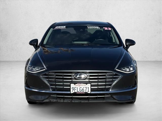 2023 Hyundai Sonata Hybrid Blue photo 2