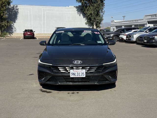 2024 Hyundai Elantra Hybrid Limited photo 2