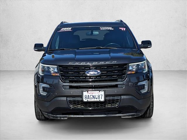 2017 Ford Explorer Sport photo 2