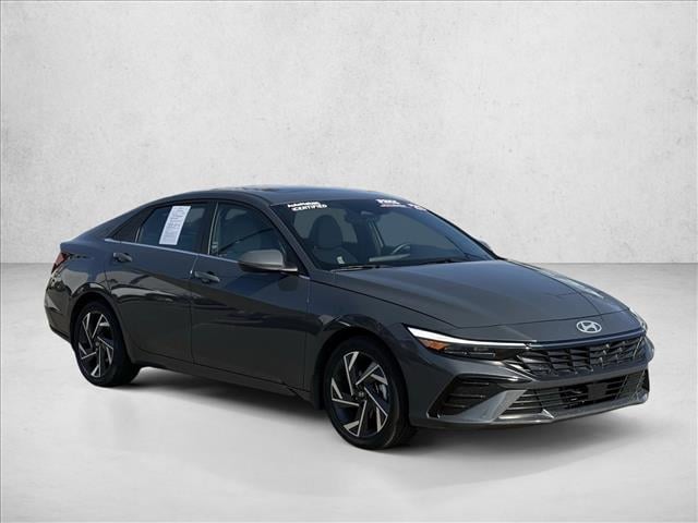 2025 Hyundai Elantra Hybrid Limited photo 3