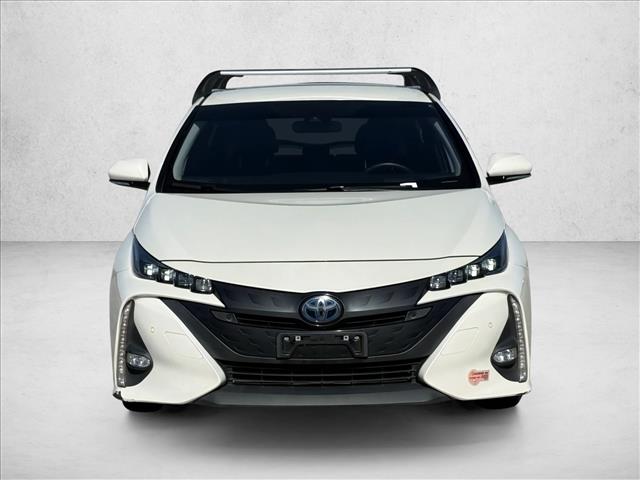 2020 Toyota Prius Prime Limited photo 2