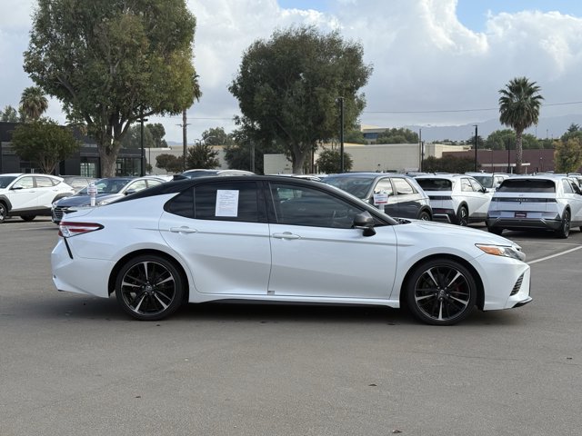 2020 Toyota Camry XSE photo 4