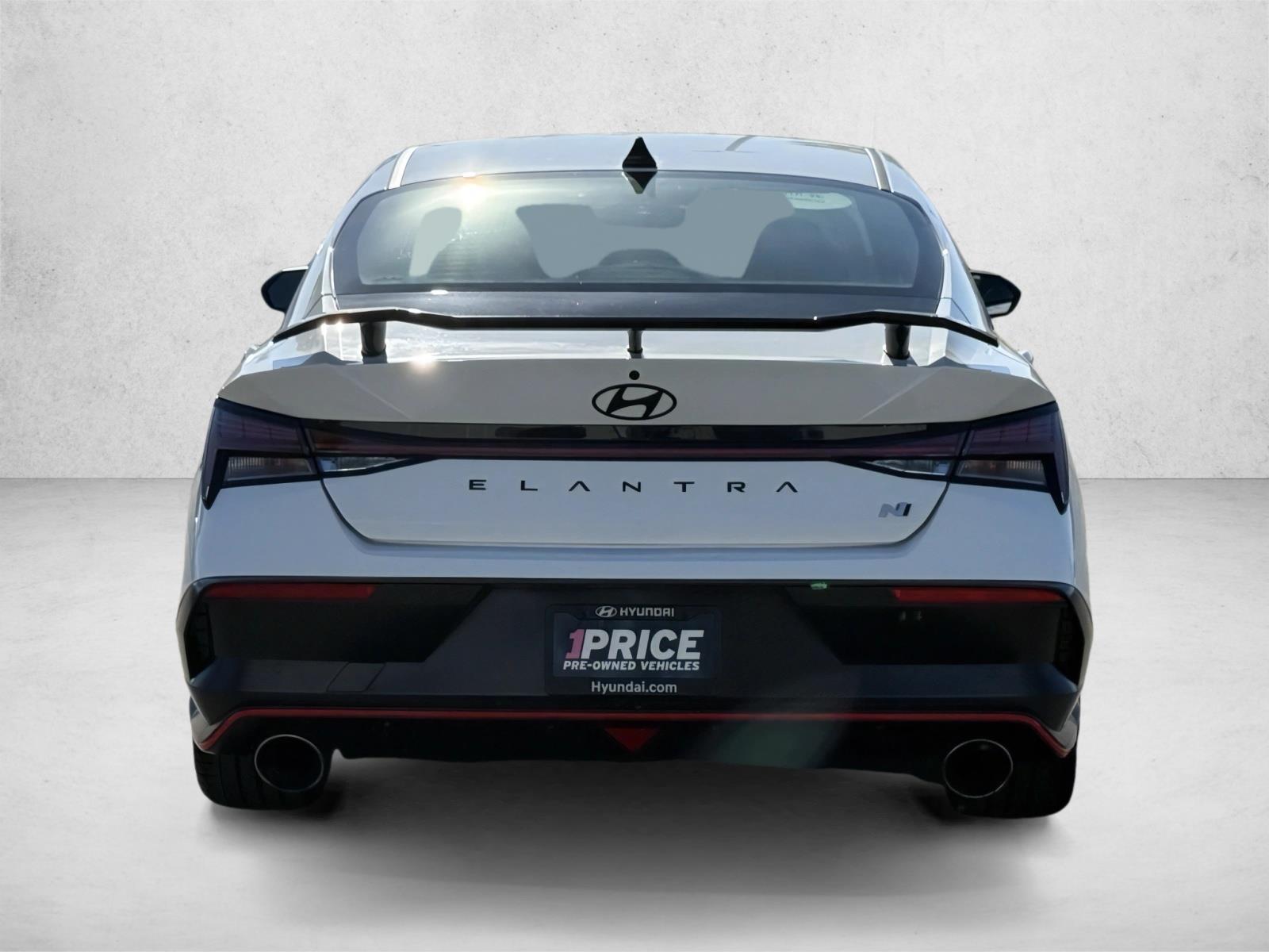 2025 Hyundai Elantra N - Photo 6