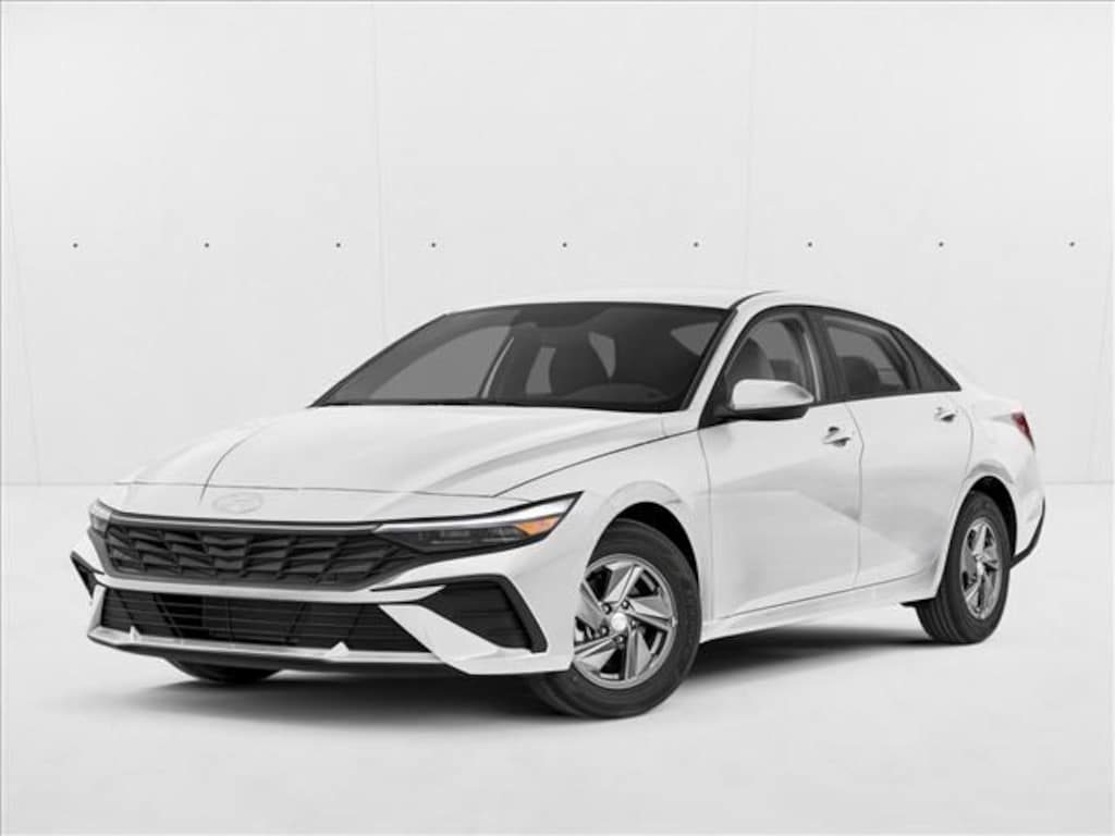 Used 2025 Hyundai Elantra SE Sedan