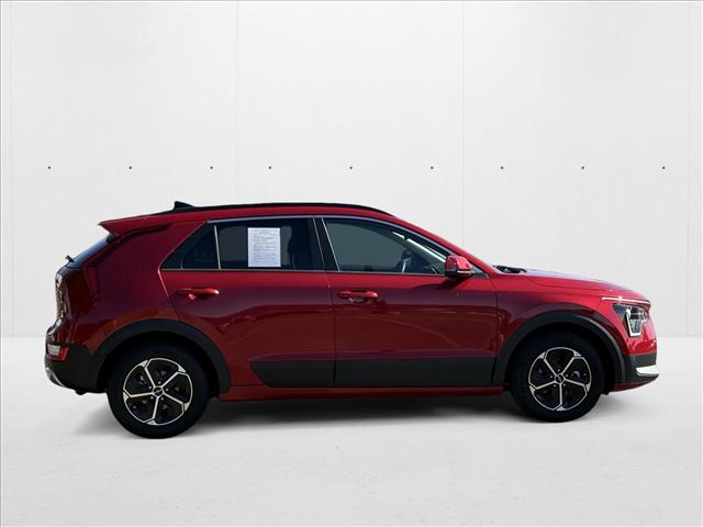 2023 Kia Niro EX photo 3