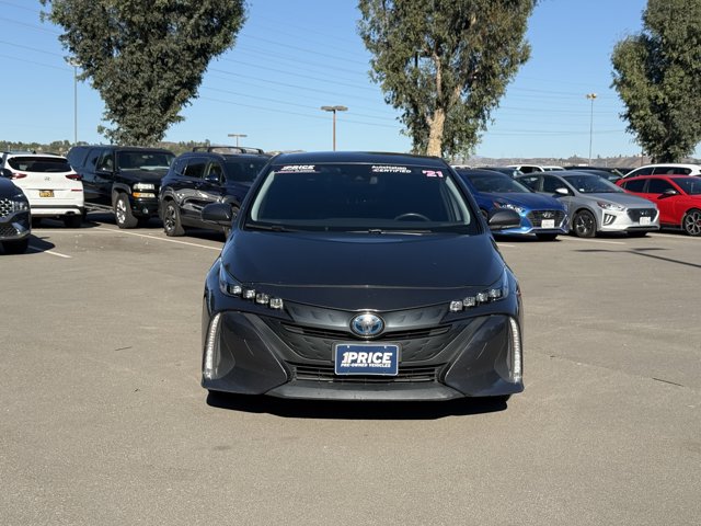 2021 Toyota Prius Prime LE photo 2