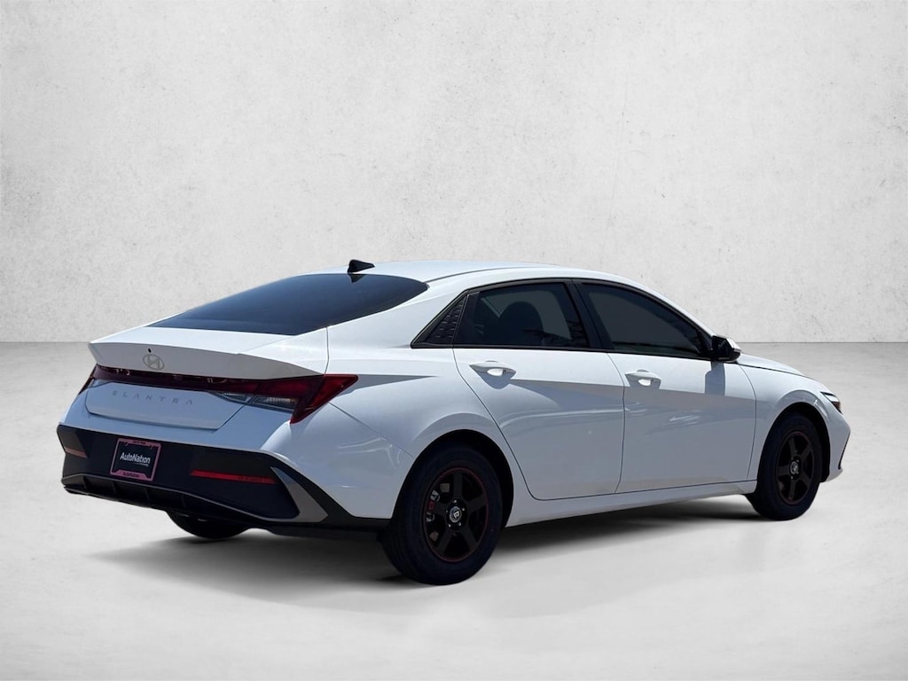 New 2026 Hyundai Elantra SE Sedan