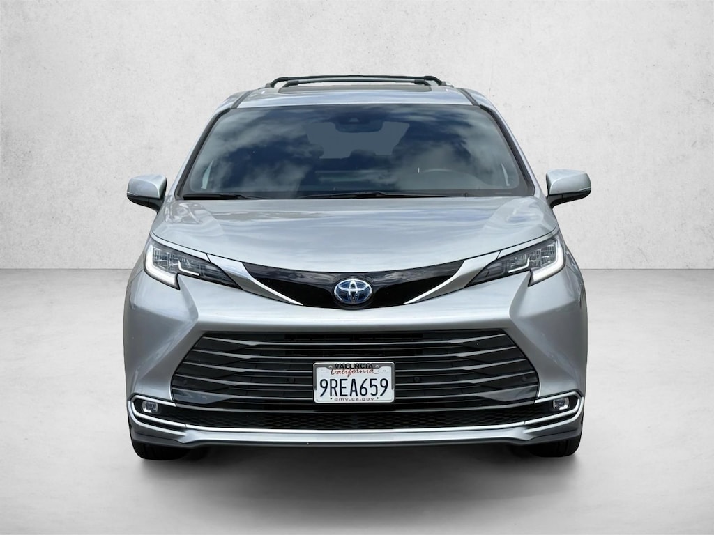 Used 2025 Toyota Sienna Limited 7 Passenger Van Passenger Van