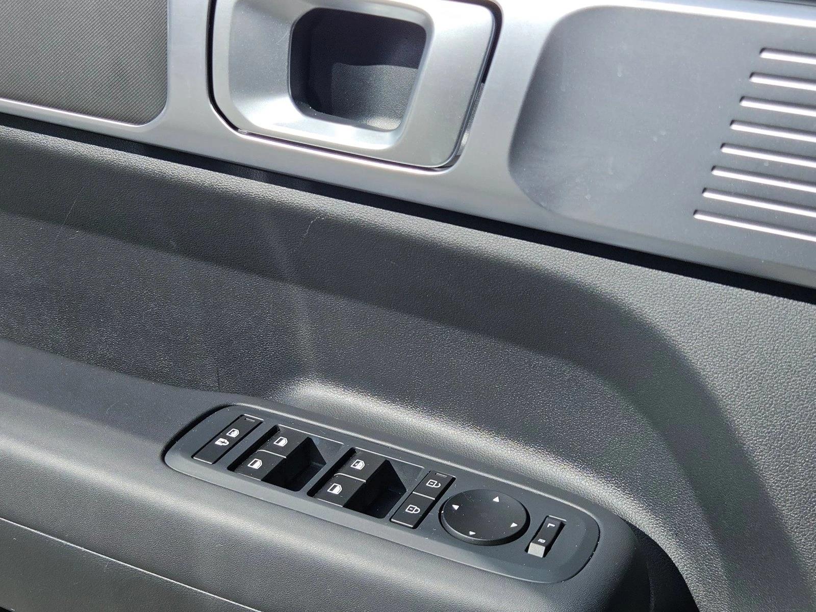 2026 Hyundai Santa Fe SE - Photo 7