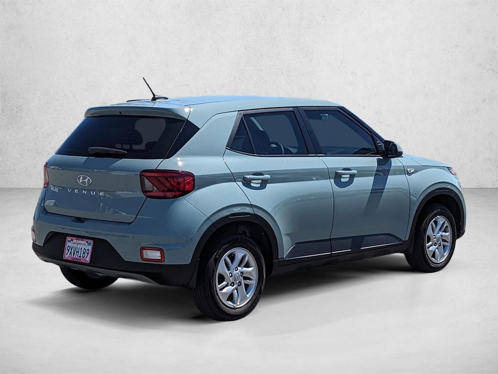 Used 2026 Hyundai Venue SE SUV