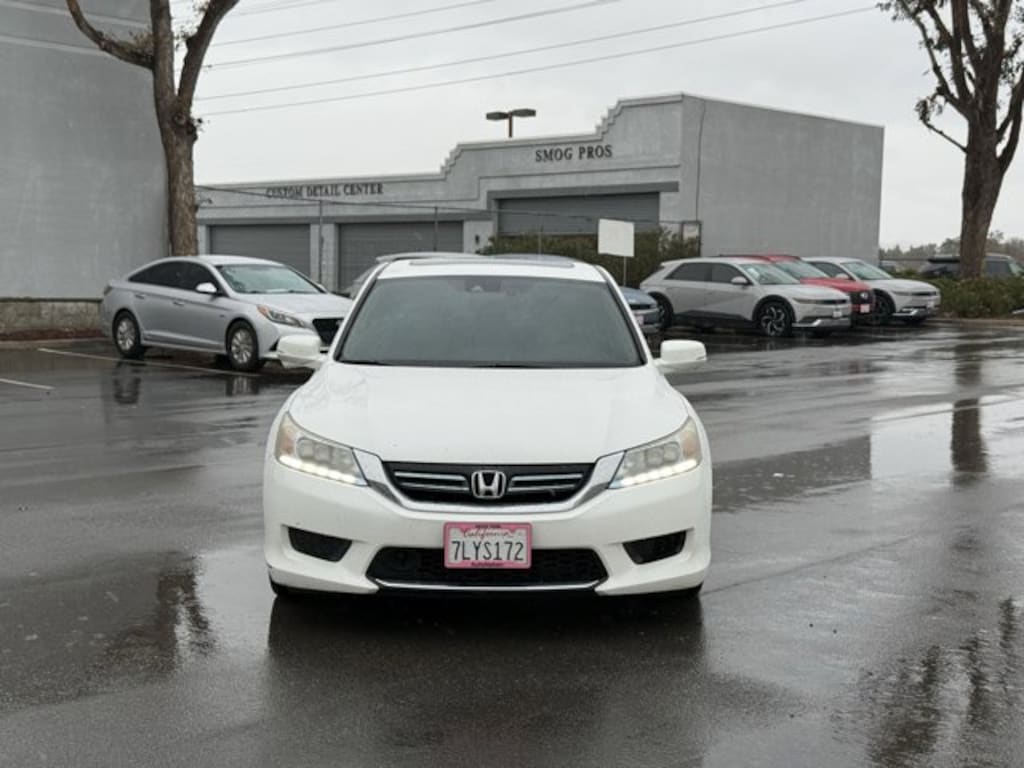Used 2015 Honda Accord Hybrid Touring Sedan