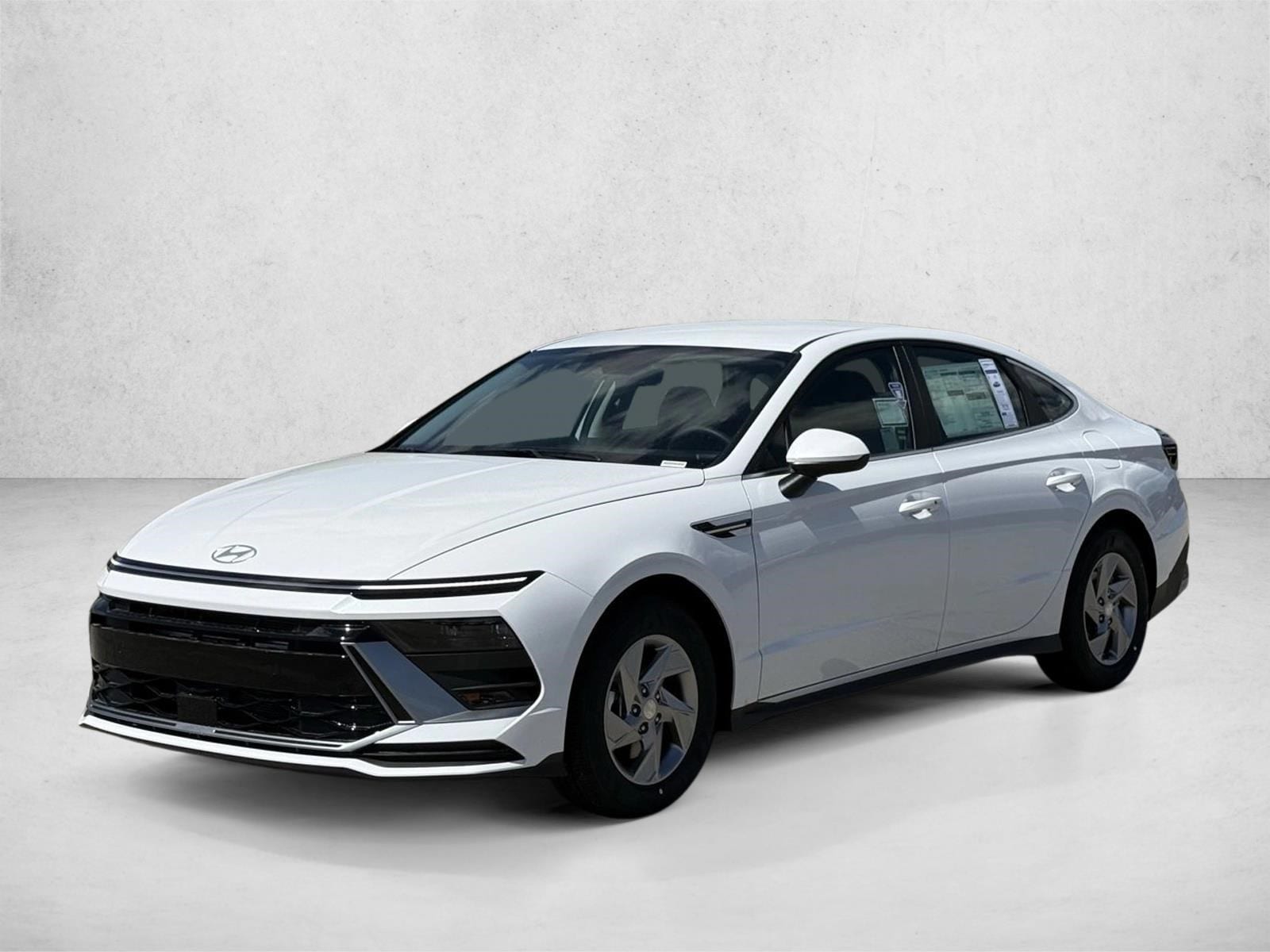 2026 Hyundai Sonata SE's photo
