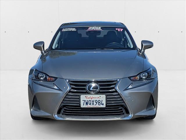 2017 Lexus IS 200t photo 2