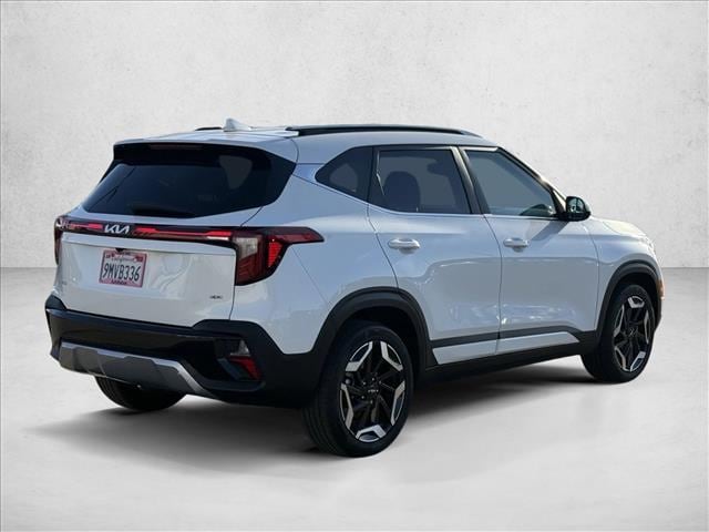 2024 Kia Seltos SX photo 5
