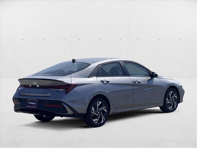 2025 Hyundai Elantra Hybrid SEL Sport photo 2