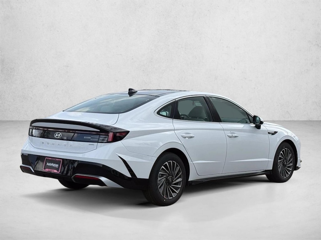 New 2026 Hyundai Sonata Hybrid SEL Sedan
