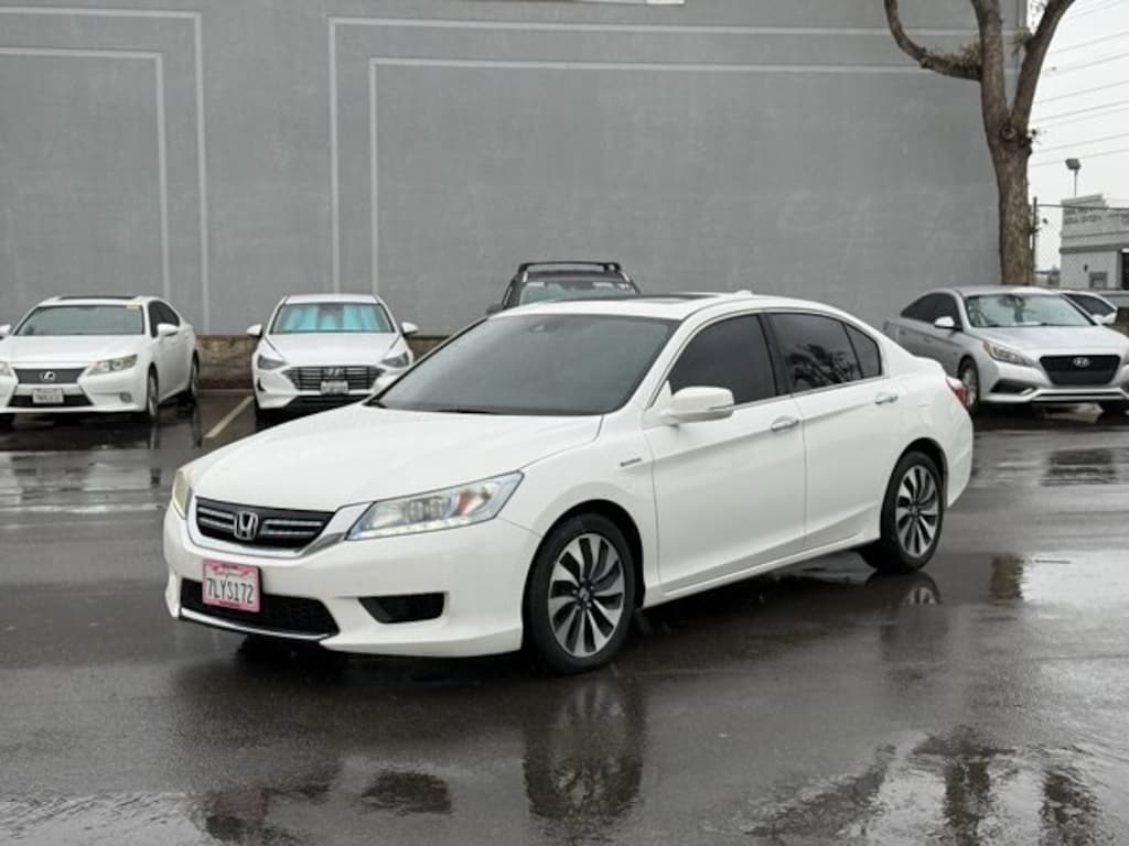 Used 2015 Honda Accord Hybrid Touring Sedan