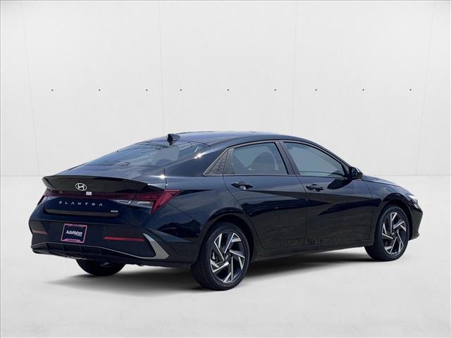 2025 Hyundai Elantra Hybrid SEL Sport photo 2