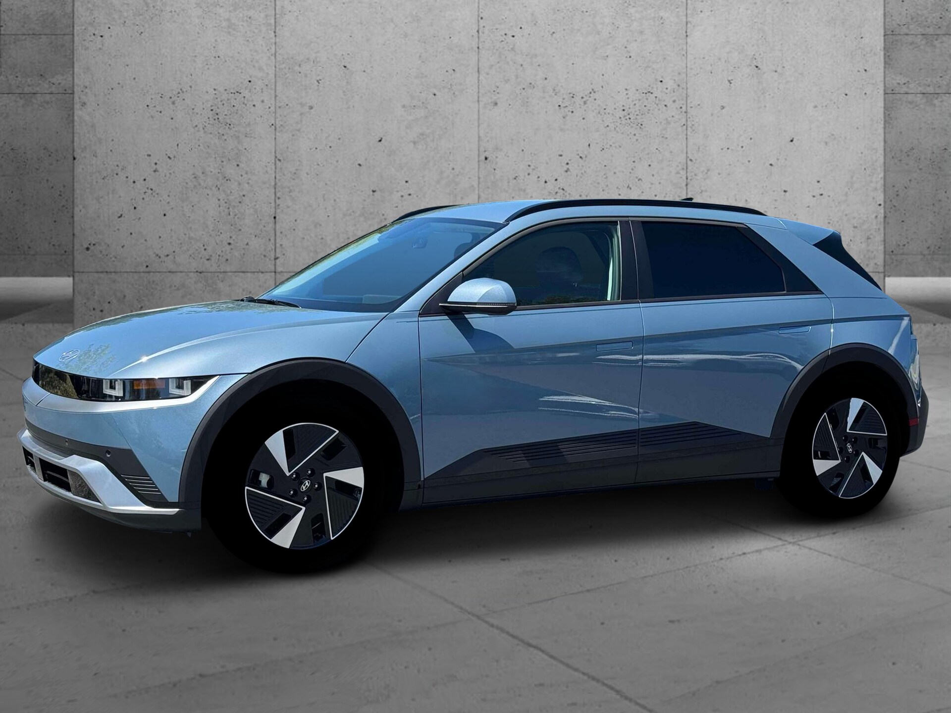 2025 Hyundai Ioniq 5 SEL photo 2