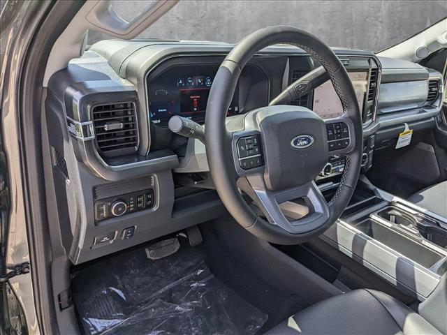 2025 Ford F-250 Lariat photo 3